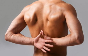 Болит сзади на спине в районе лопаток