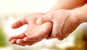 Как лечить онемение кистей и пальцев на руках